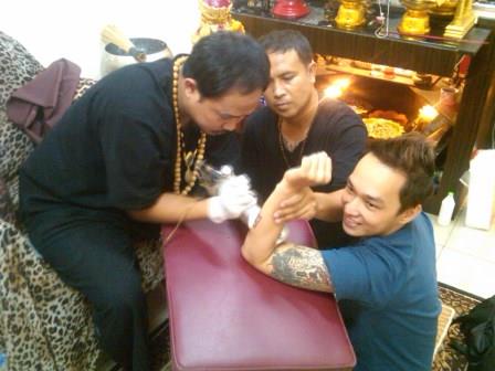 Ajahn Thep blessing at Siam Amulets