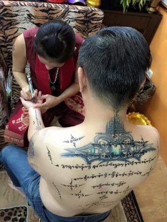 Ajahn Thep blessing at Siam