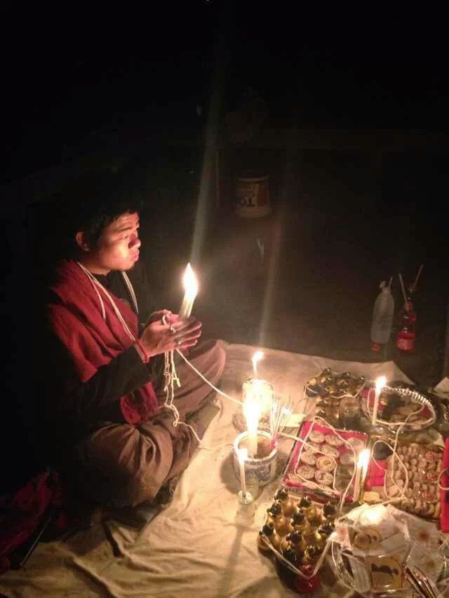 Ajahn Teeradech blessing