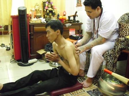 Ajahn Ves blessing at Siam Amulets