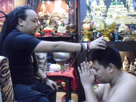 Lersi Phuttavet at Siam Amulets