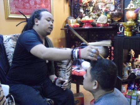 Lersi Phuttavet at Siam Amulets