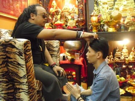 Lersi Phuttavet at Siam Amulets