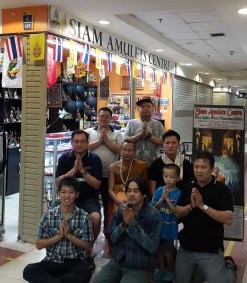 Ajahn Waen with Siam Amulets