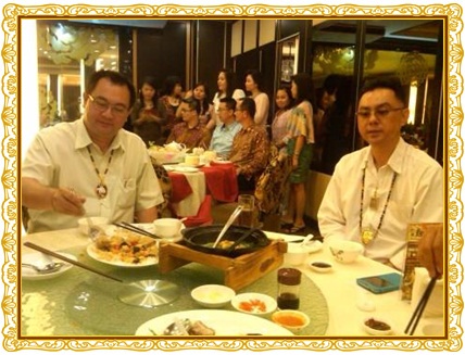 Ajahn Aik Yai with Anthony Tang Siam Amulets