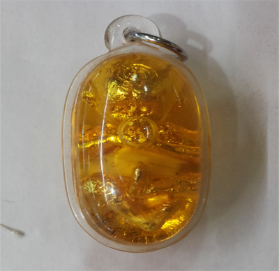 Kumanthong in oil - Ajahn Kom Traiwetaya