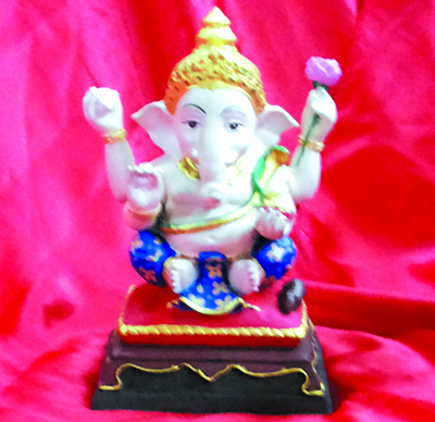 Phra Pikanet Bucha - Ajahn San Kong Wet